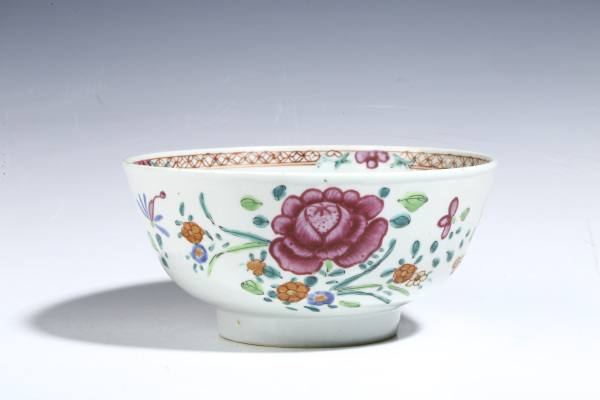 陶瓷清中·粉彩花卉纹碗
拍卖，当前价格0元