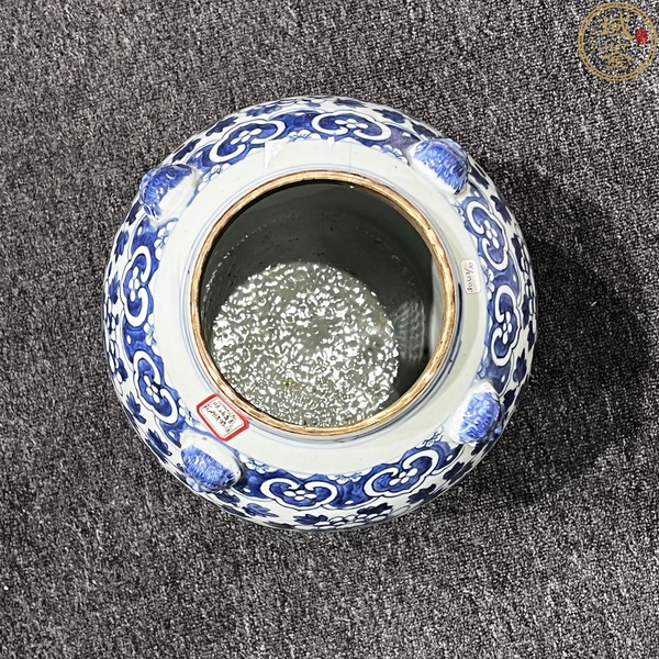 古玩陶瓷清中晚期青花纏枝蓮紋將軍罐拍賣，當(dāng)前價格2900元