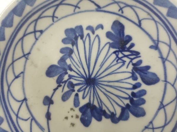 古玩陶瓷民國花卉紋青花盤拍賣,當前價格120元
