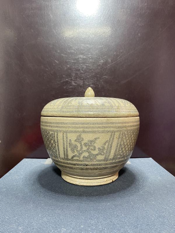 古玩陶瓷元,青花蓋罐拍賣,當前價格6800元