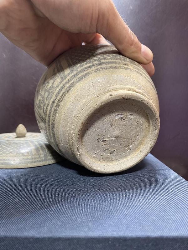 古玩陶瓷元，青花蓋罐拍賣，當前價格6800元