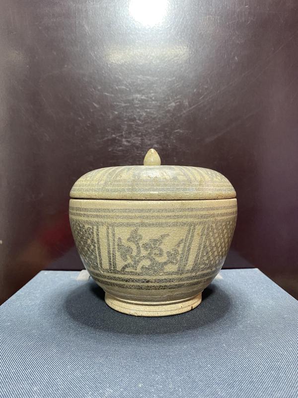 古玩陶瓷元，青花蓋罐拍賣，當前價格6800元