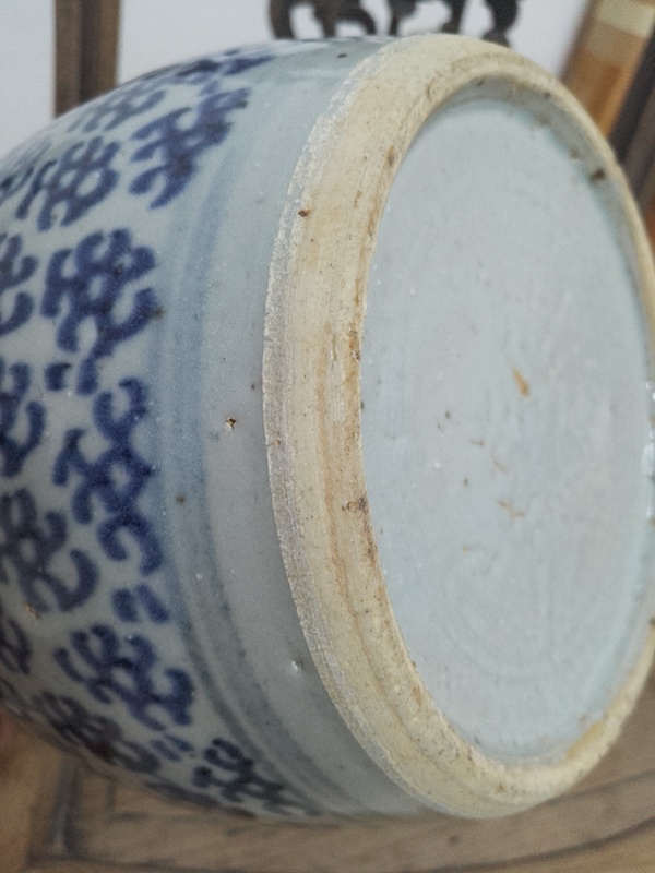 古玩陶瓷花卉紋青花罐拍賣,當前價格500元