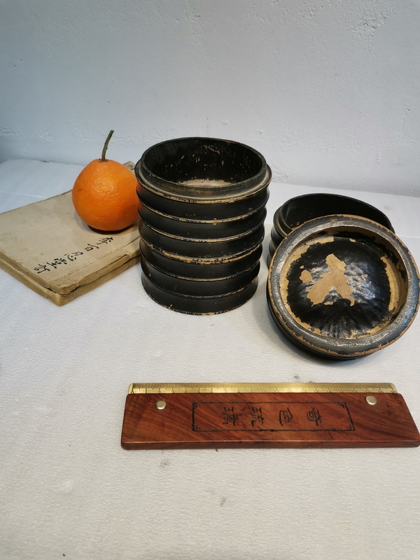 古玩轉(zhuǎn)賣竹盒拍賣，當(dāng)前價格688元