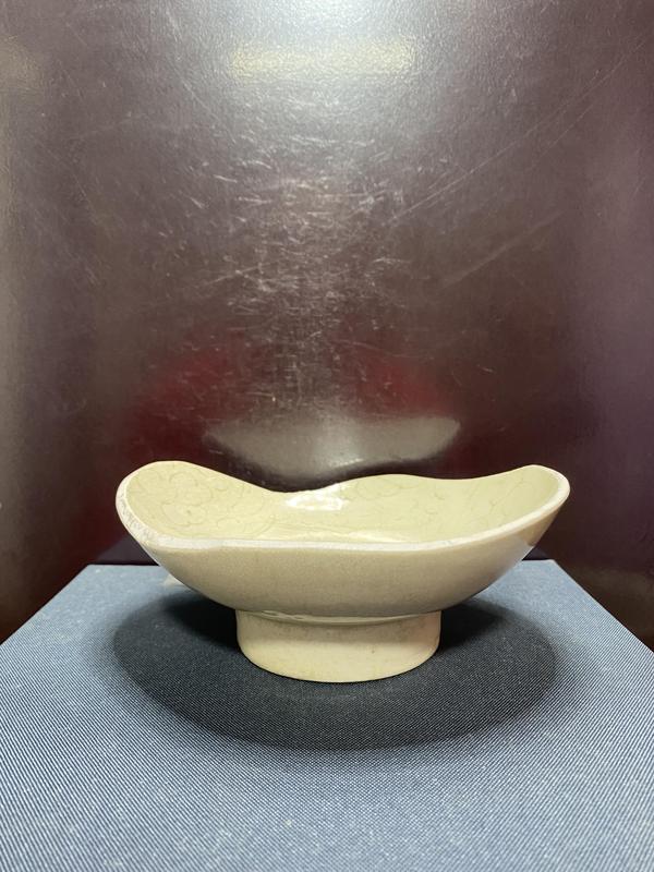 古玩陶瓷宋影青釉刻鹿紋杯托拍賣,當(dāng)前價(jià)格1680元