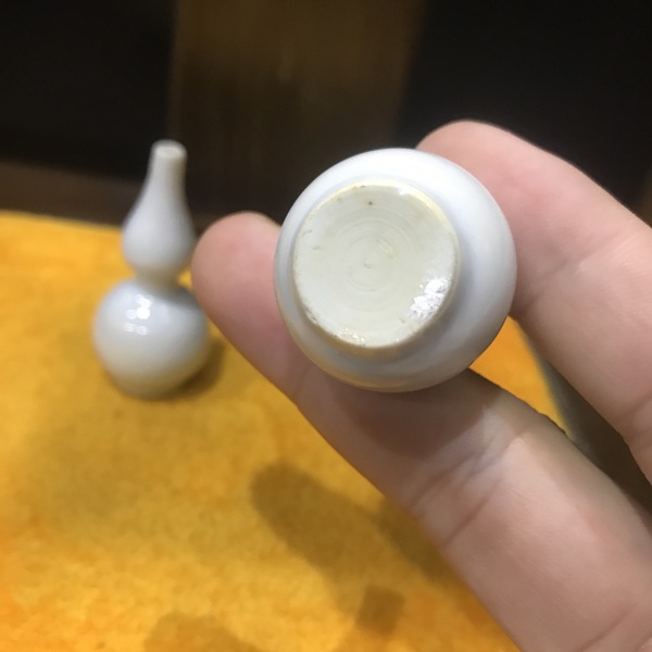 古玩陶瓷(精品文房)清-康熙-甜白釉-葫蘆瓶一對拍賣,當前價格1302元