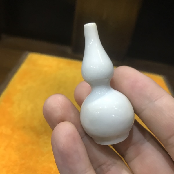 古玩陶瓷(精品文房)清-康熙-甜白釉-葫蘆瓶一對拍賣,當前價格1302元