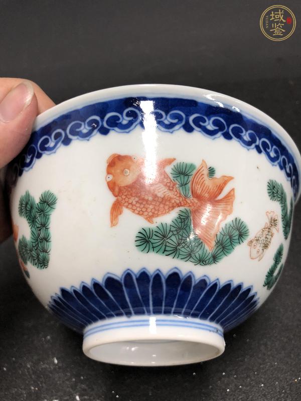 古玩銅器青花紅綠彩魚藻紋碗  真品鑒賞圖