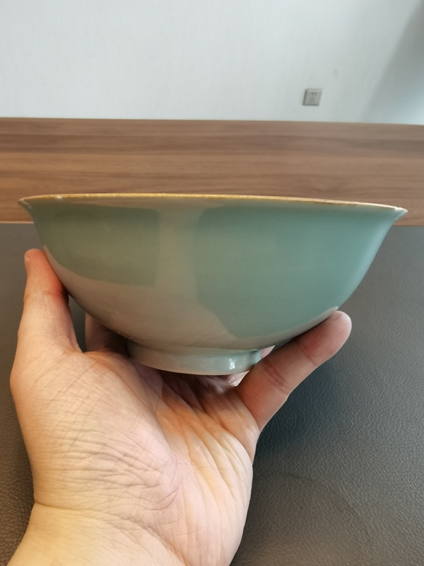 古玩陶瓷大清乾隆年製官窯本朝款豆青釉茶碗拍賣,當前價格880元