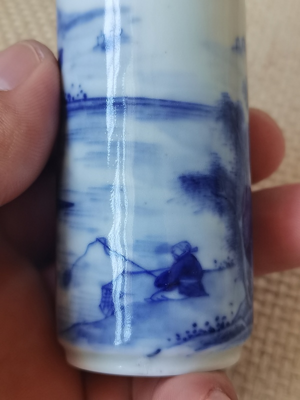 古玩陶瓷鼻煙壺拍賣,當前價格3500元
