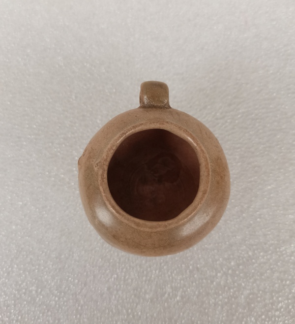 古玩陶瓷明龍泉窯鳥食罐拍賣,當前價格0元