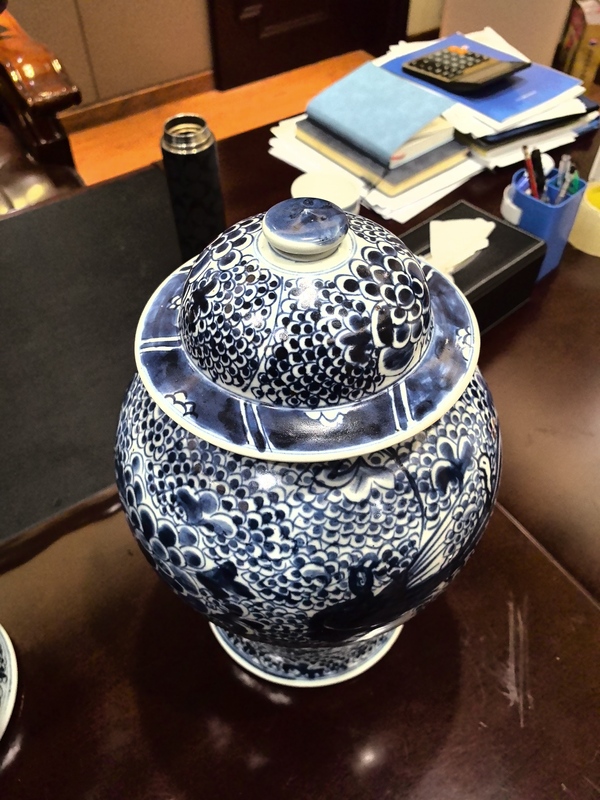 古玩陶瓷青花鳳穿牡丹圖將軍罐拍賣,當(dāng)前價格48888元