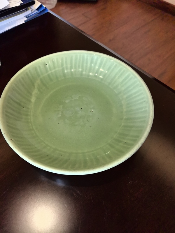 古玩陶瓷龍泉青瓷刻花盤拍賣,當前價格15800元