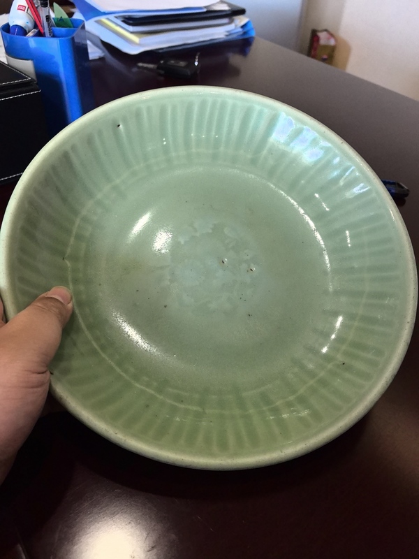 古玩陶瓷龍泉青瓷刻花盤拍賣,當前價格15800元