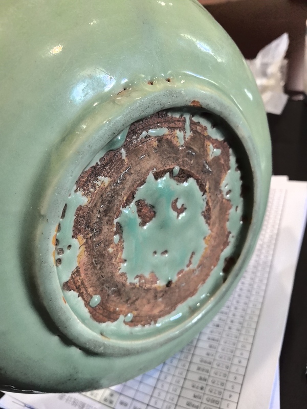 古玩陶瓷龍泉青瓷刻花盤拍賣,當前價格15800元