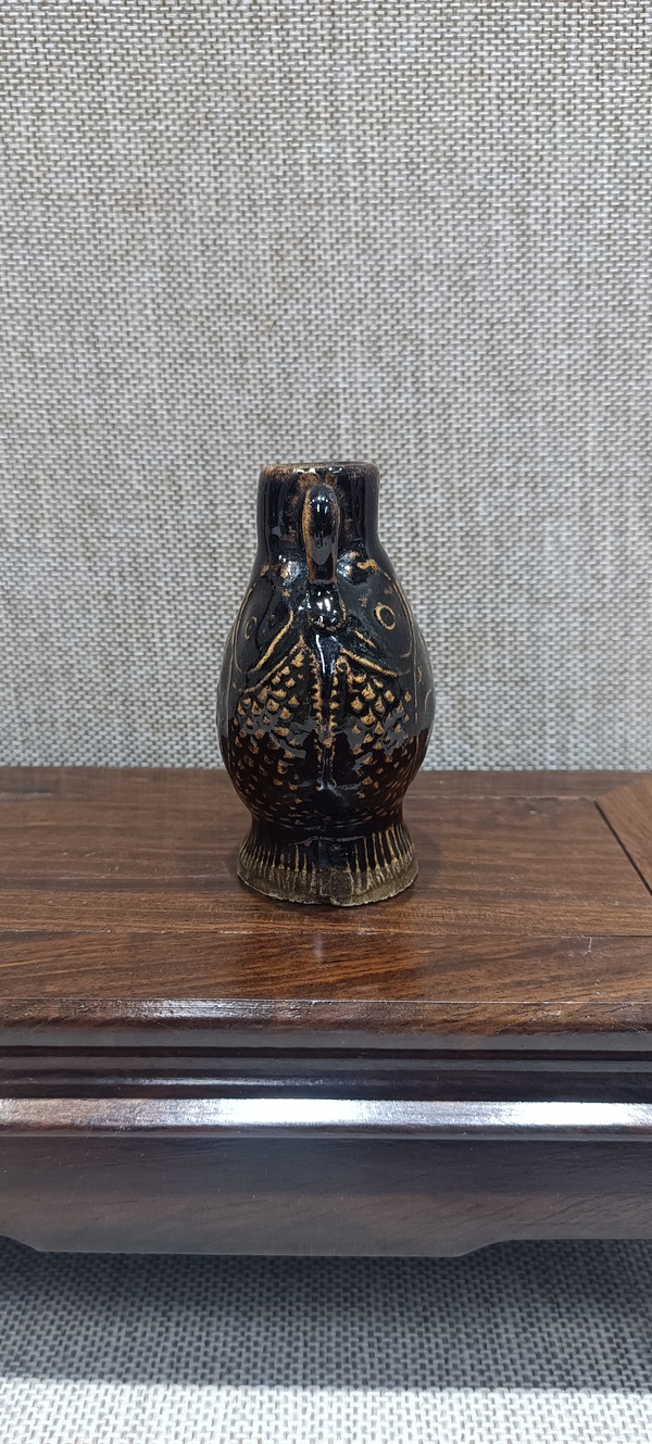 古玩陶瓷清代,黑釉瓶拍賣,當(dāng)前價格180元