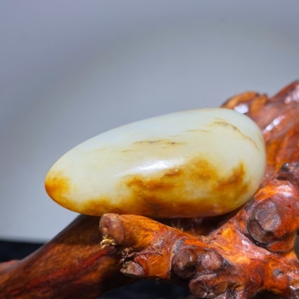 古玩玉器籽料原石拍賣,當(dāng)前價(jià)格6500元