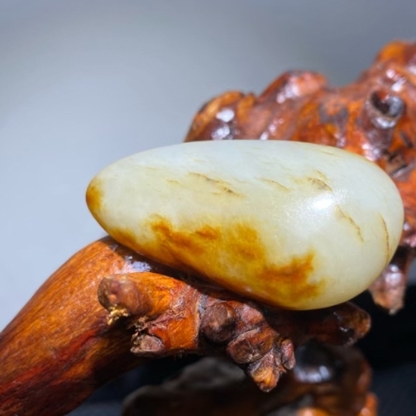 古玩玉器籽料原石拍賣,當(dāng)前價(jià)格6500元