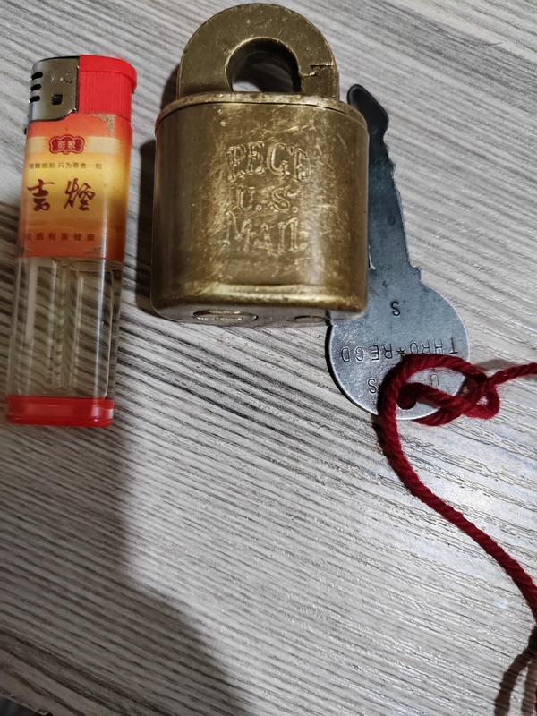 古玩雜項美國鎖拍賣，當前價格299元