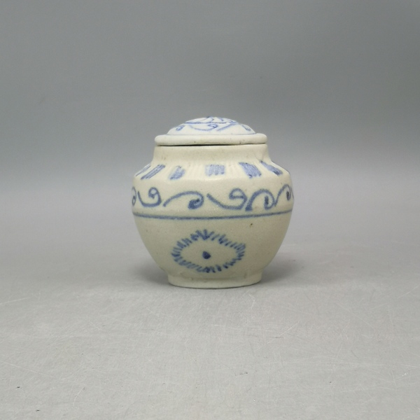 古玩陶瓷明代.花卉紋青花蓋罐拍賣,當前價格5800元