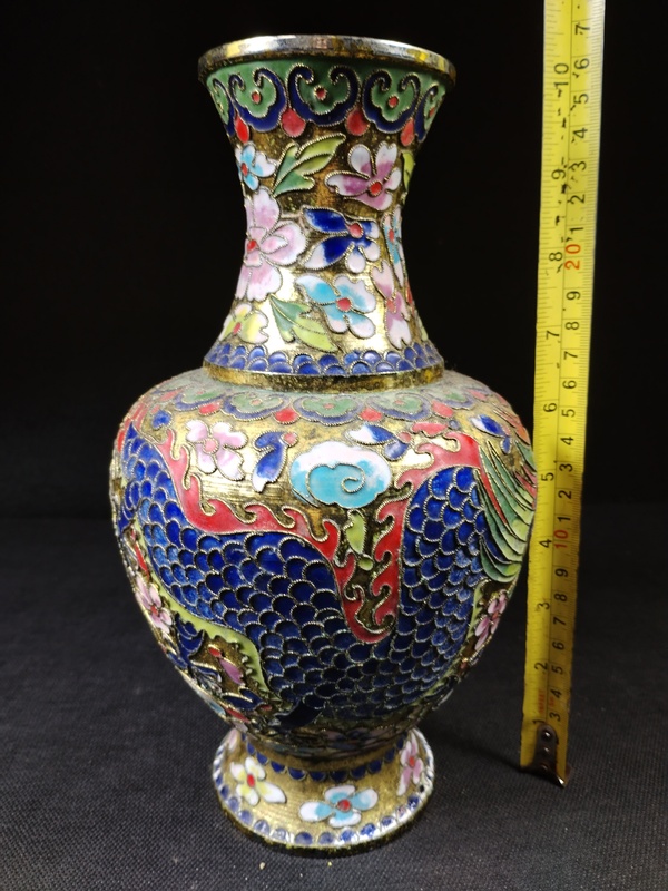 古玩雜項(xiàng)（全品）建國初期567銅胎掐絲琺瑯龍鳳呈祥紋瓶，高25cm拍賣，當(dāng)前價(jià)格299元