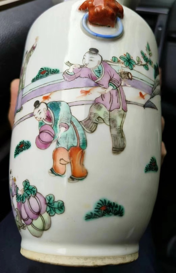 古玩陶瓷粉彩仕女嬰戲圖撇口瓶拍賣,當前價格6800元
