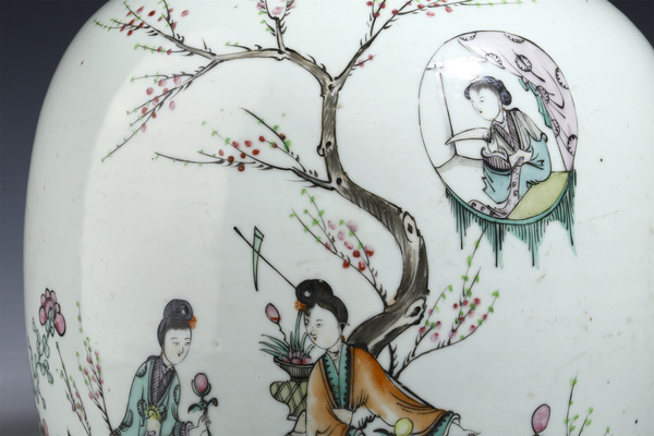 古玩陶瓷【已鑒真】民國·淺絳彩仕女嬰戲紋冬瓜罐拍賣,當(dāng)前價格2380元