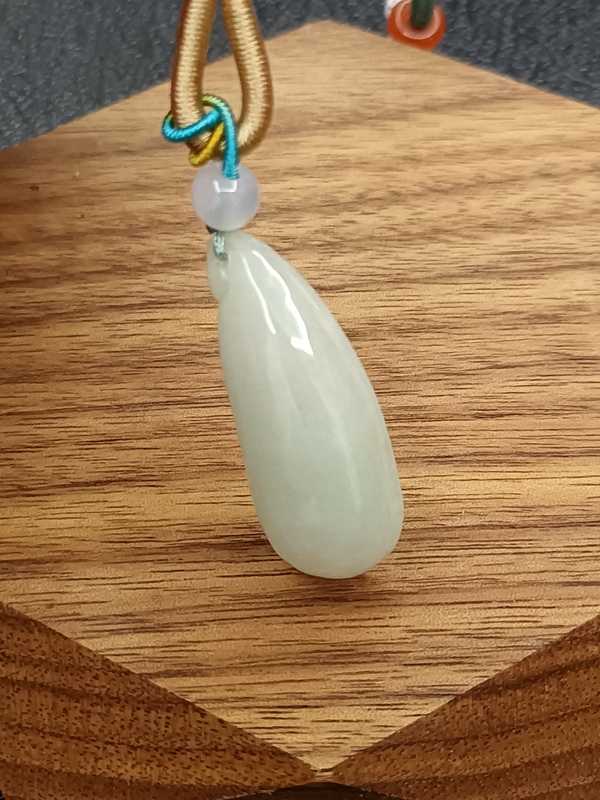 古玩玉器小精品天然翡翠掛件399拍賣,當(dāng)前價格120元