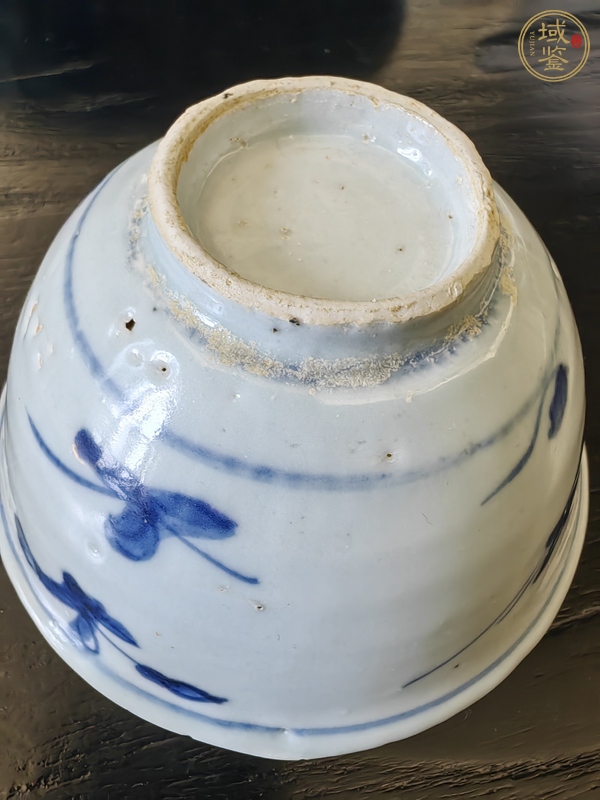 古玩陶瓷花卉紋青花碗真品鑒賞圖