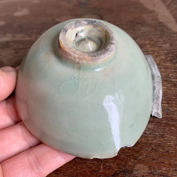 古玩陶瓷元代龍泉青瓷茶盞拍賣,當前價格199元