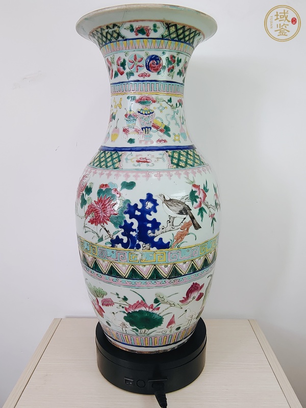 古玩清晚·粉彩花鳥博古紋瓶真品鑒賞圖