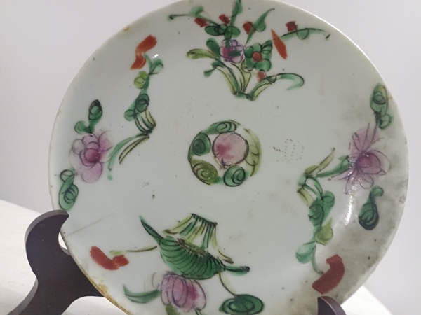 古玩陶瓷四季花卉紋粉彩盤拍賣,當前價格90元