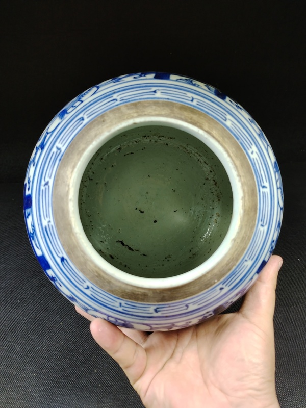 古玩陶瓷清中期嘉道纏枝蓮三喜超大罐（高23cm）拍賣，當前價格800元