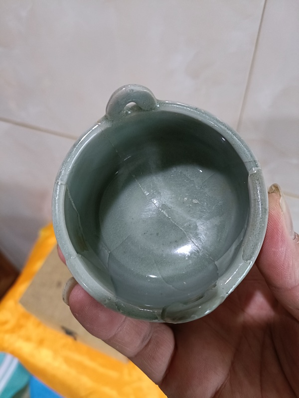 古玩陶瓷館藏級北宋龍泉青釉鼎式筆管爐拍賣,當前價格5980元