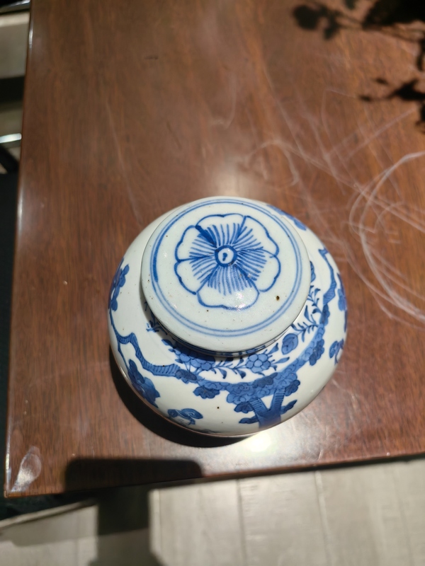 古玩陶瓷晚清·青花庭院仕女嬰戲紋罐拍賣,當前價格2588元