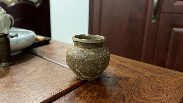 古玩陶瓷宋元褐釉罐拍賣,當前價格199元