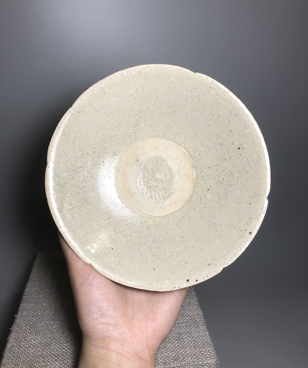 古玩陶瓷青白釉葵口盤拍賣,當前價格352元