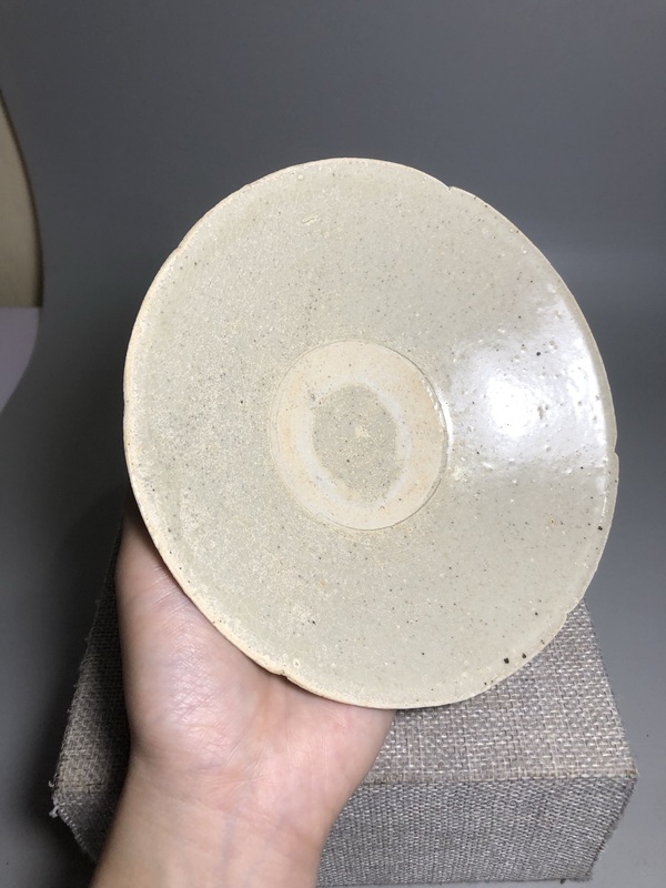 古玩陶瓷青白釉葵口盤拍賣,當前價格352元