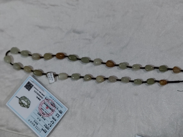 古玩雜項和田玉項鏈拍賣,當前價格588元