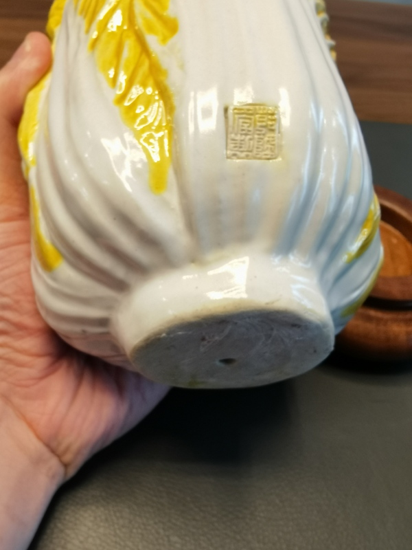 古玩陶瓷乾隆年製黃釉粉彩百財擺件拍賣,當前價格680元