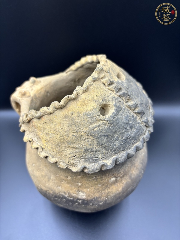 古玩陶瓷文化期·鸮面陶罐真品鑒賞圖