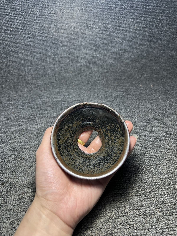 古玩陶瓷館藏級精品南宋建窯油滴盞茶漏拍賣，當(dāng)前價(jià)格299元