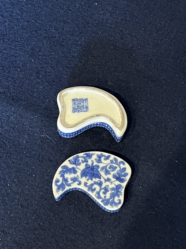 古玩陶瓷乾隆青花纏枝蓮紋葉型蓋盒拍賣,當前價格6500元
