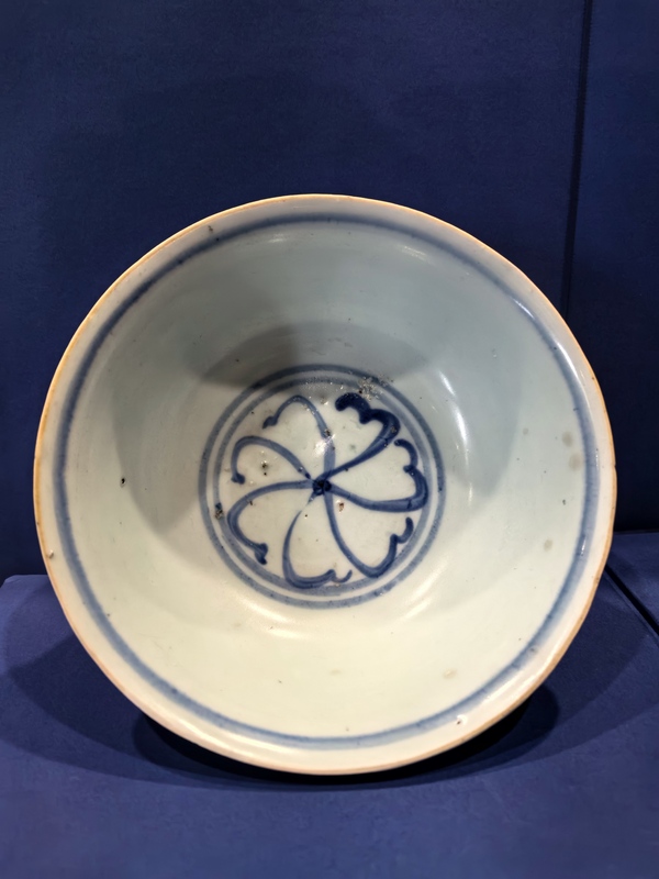 古玩陶瓷青花云氣紋茶碗拍賣,當前價格16800元