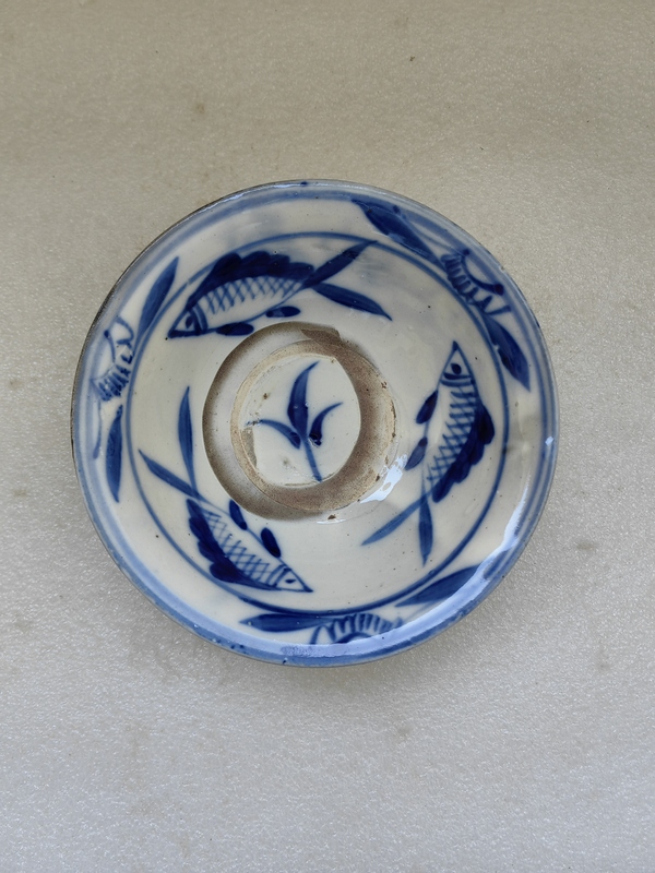 古玩陶瓷青花三魚花卉紋撇口碗拍賣,當(dāng)前價(jià)格480元