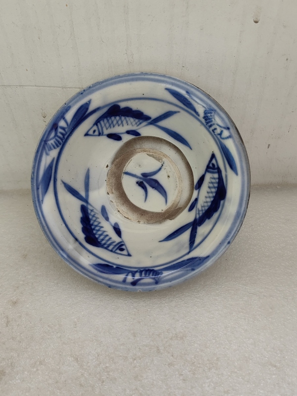 古玩陶瓷青花三魚花卉紋撇口碗拍賣,當(dāng)前價(jià)格480元