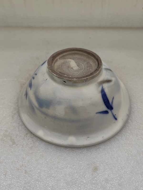古玩陶瓷青花三魚花卉紋撇口碗拍賣,當(dāng)前價(jià)格480元