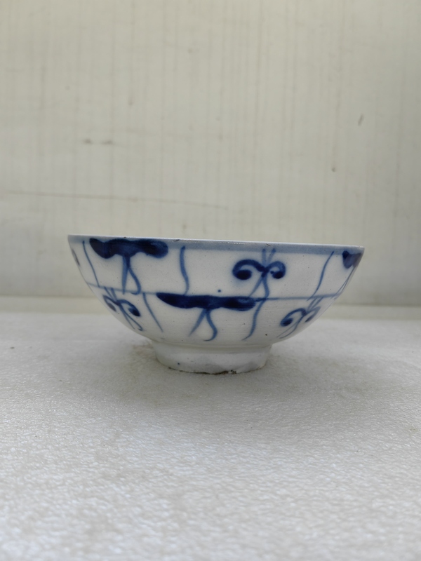 古玩陶瓷青花靈芝花卉紋茶碗拍賣,當(dāng)前價格260元