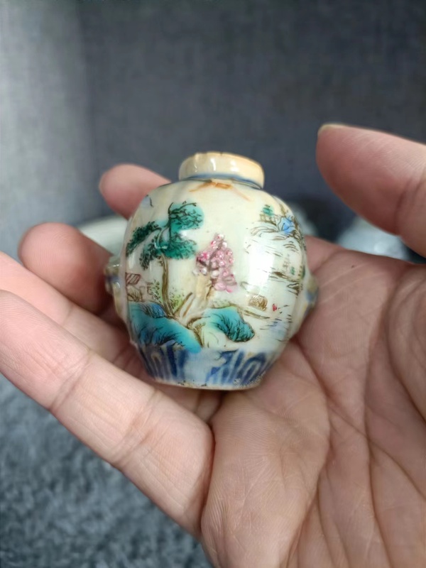 古玩陶瓷乾隆青花粉彩山水紋水盂拍賣,當前價格2800元