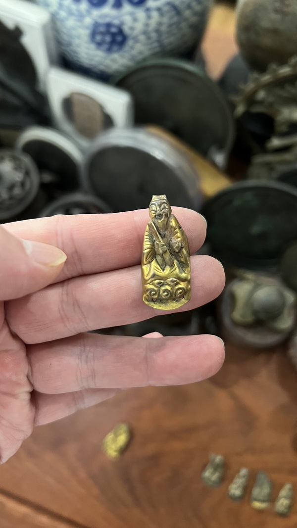 古玩雜項清代鎏金帽飾拍賣,當前價格299元